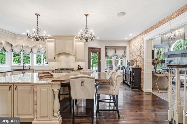 53 STANWYCK RD, Mount Laurel, NJ 08054