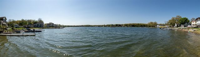 1401 E Crooked Lake Drive, Kalamazoo, MI 49009