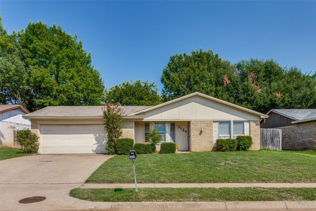 3124 Whisperwood Lane, Bedford, TX 76021