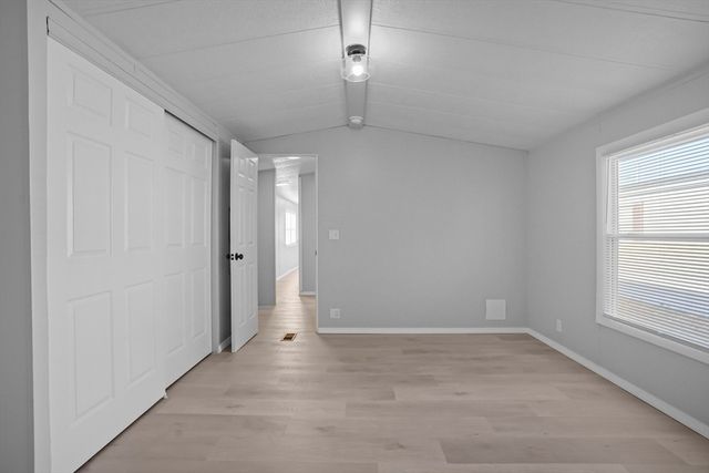 548 Kenyon Avenue 4, Attleboro, MA 02703