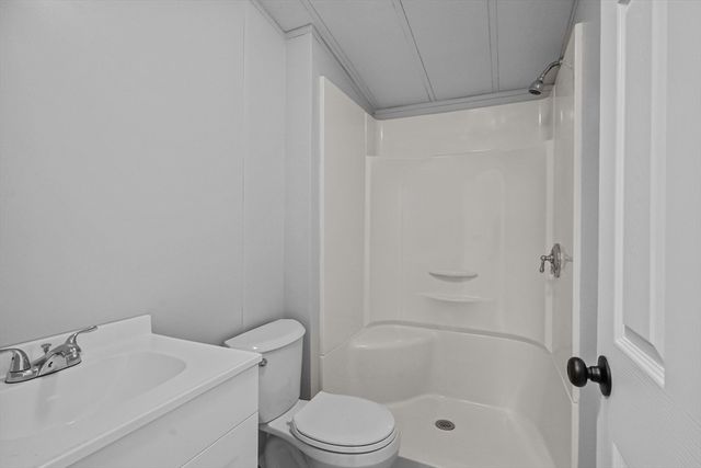 548 Kenyon Avenue 4, Attleboro, MA 02703