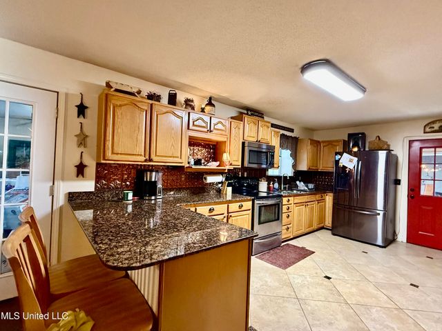 15304 Old River Road, Vancleave, MS 39565