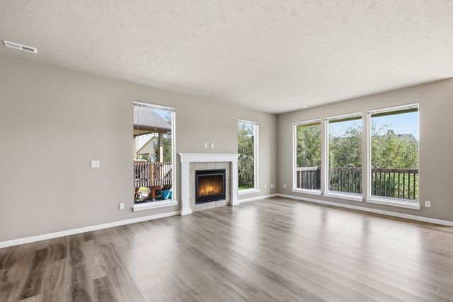 8512 N Summerhill Ln, Spokane, WA 99208