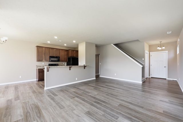 8512 N Summerhill Ln, Spokane, WA 99208