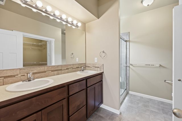 8512 N Summerhill Ln, Spokane, WA 99208