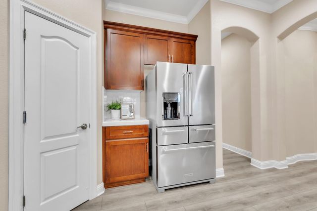 2173 Viola Way, Roseville, CA 95661