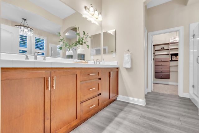 2173 Viola Way, Roseville, CA 95661