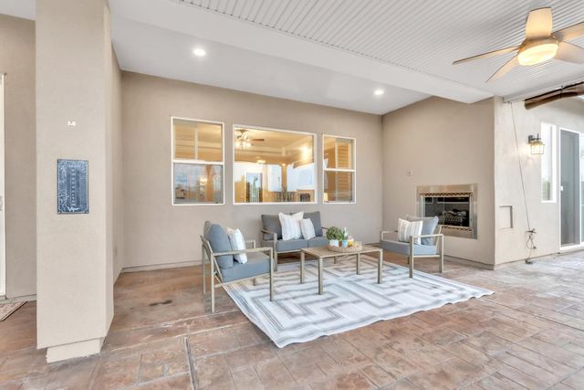 2173 Viola Way, Roseville, CA 95661