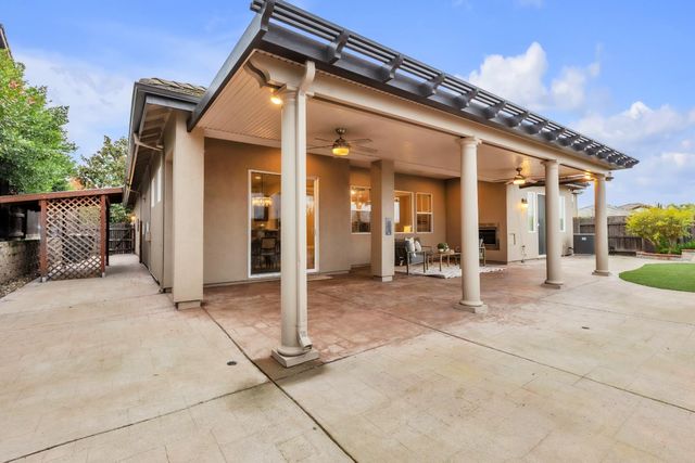 2173 Viola Way, Roseville, CA 95661