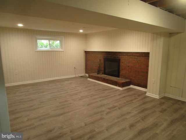 10318 ASTER LN, Hyattsville, MD 20783