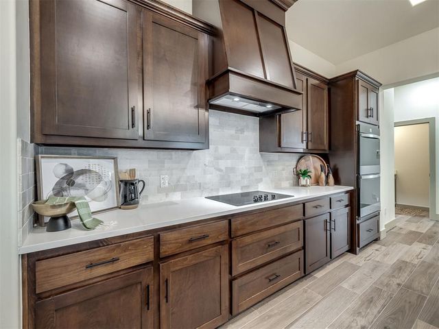 1212 Twin Oaks DR, Blanchard, OK 73010