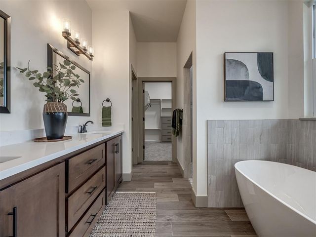 1212 Twin Oaks DR, Blanchard, OK 73010