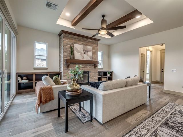 1212 Twin Oaks DR, Blanchard, OK 73010