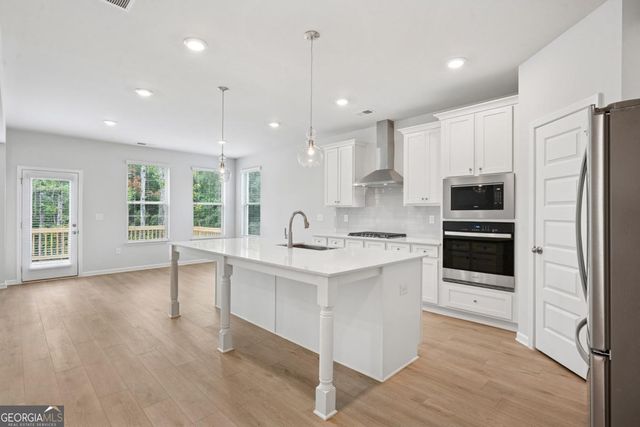 676 Continental Drive, Mcdonough, GA 30253