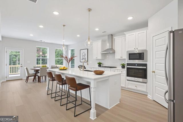 676 Continental Drive, Mcdonough, GA 30253