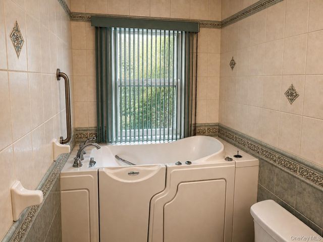 370 Washington Avenue, Patchogue, NY 11772