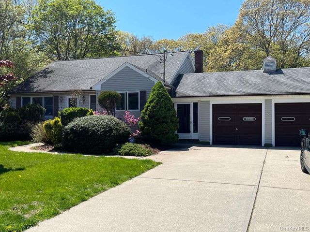 370 Washington Avenue, Patchogue, NY 11772