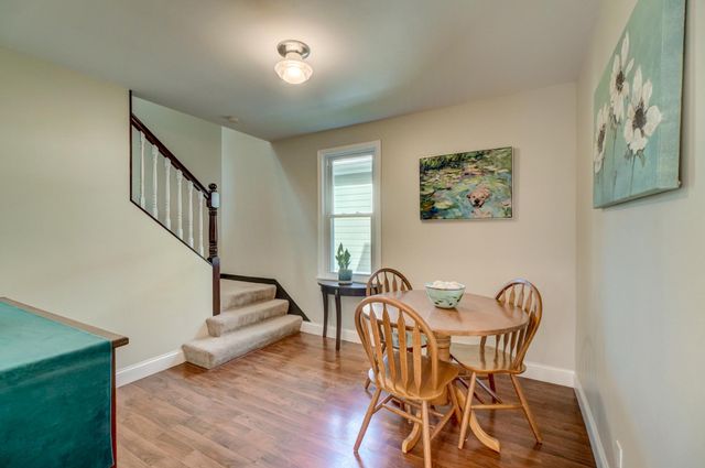 950 Juno Avenue, Saint Paul, MN 55102
