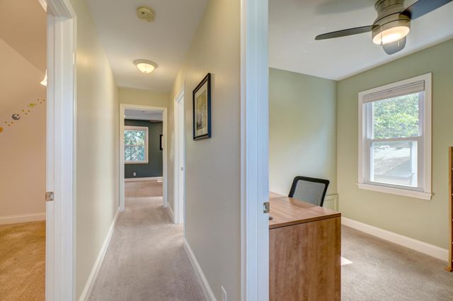 950 Juno Avenue, Saint Paul, MN 55102
