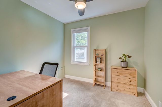 950 Juno Avenue, Saint Paul, MN 55102