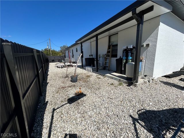 2509 65th ST W, Lehigh Acres, FL 33971