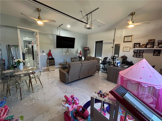 2509 65th ST W, Lehigh Acres, FL 33971