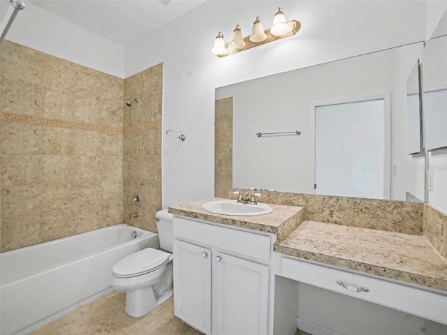 10346 CELTIC ASH DRIVE, Ruskin, FL 33573