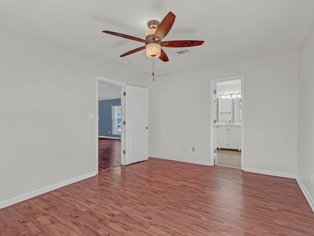 40 Sharilyn Drive, Shalimar, FL 32579