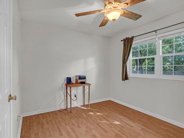 40 Sharilyn Drive, Shalimar, FL 32579