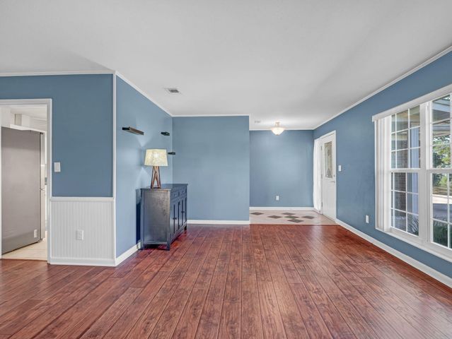 40 Sharilyn Drive, Shalimar, FL 32579