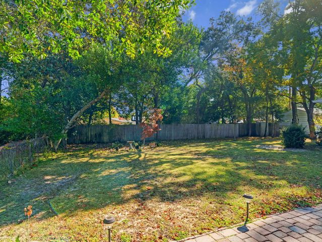 40 Sharilyn Drive, Shalimar, FL 32579