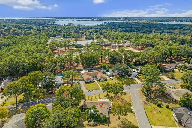 40 Sharilyn Drive, Shalimar, FL 32579