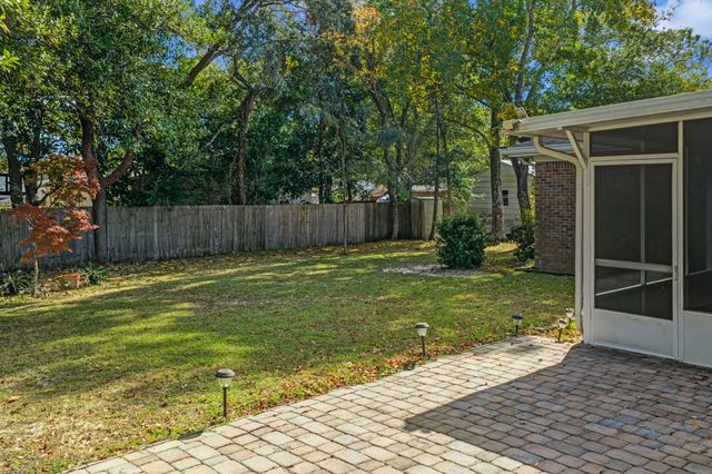 40 Sharilyn Drive, Shalimar, FL 32579