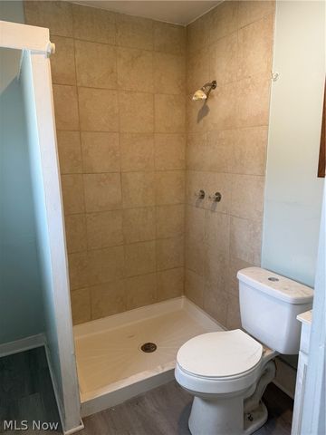 3704 Walton Avenue, Cleveland, OH 44113