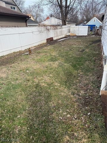 3704 Walton Avenue, Cleveland, OH 44113