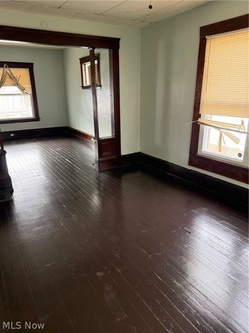 3704 Walton Avenue, Cleveland, OH 44113