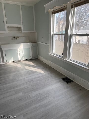 3704 Walton Avenue, Cleveland, OH 44113