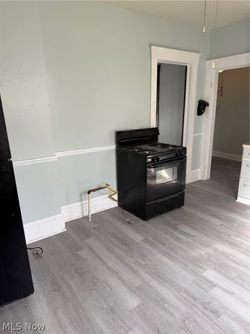 3704 Walton Avenue, Cleveland, OH 44113