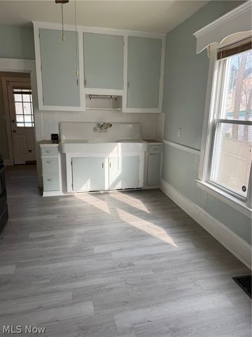 3704 Walton Avenue, Cleveland, OH 44113