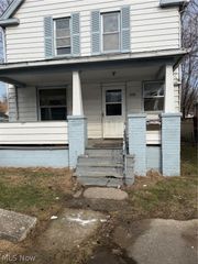 3704 Walton Avenue, Cleveland, OH 44113
