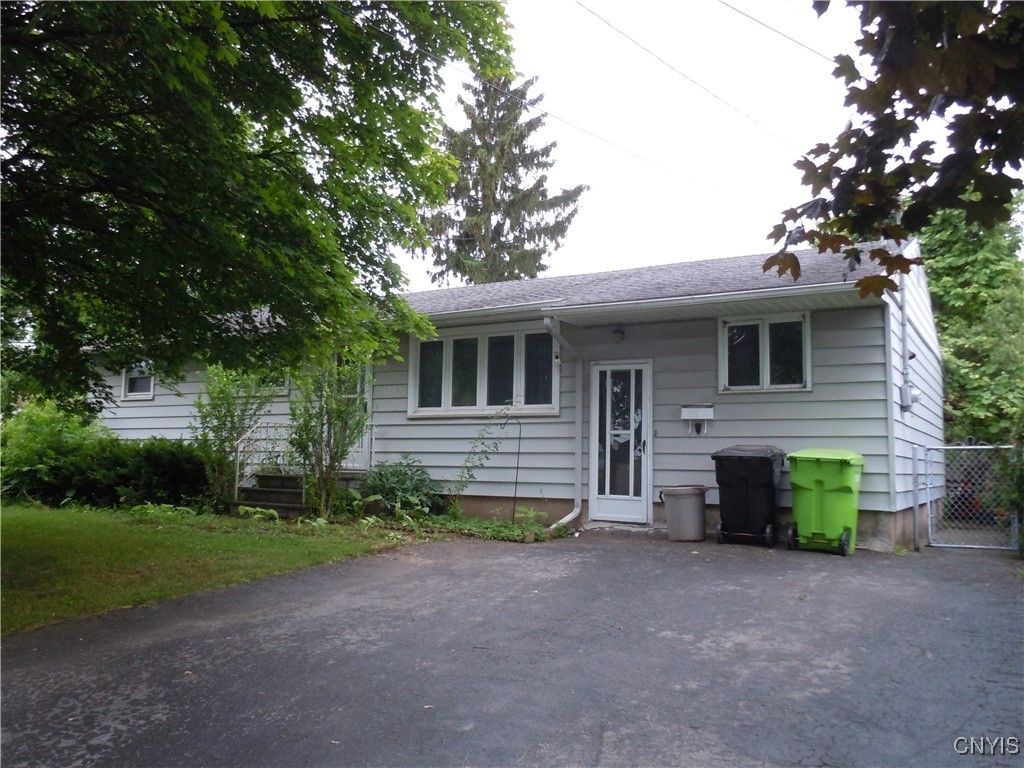 327 Noble Avenue, Salina, NY 13206