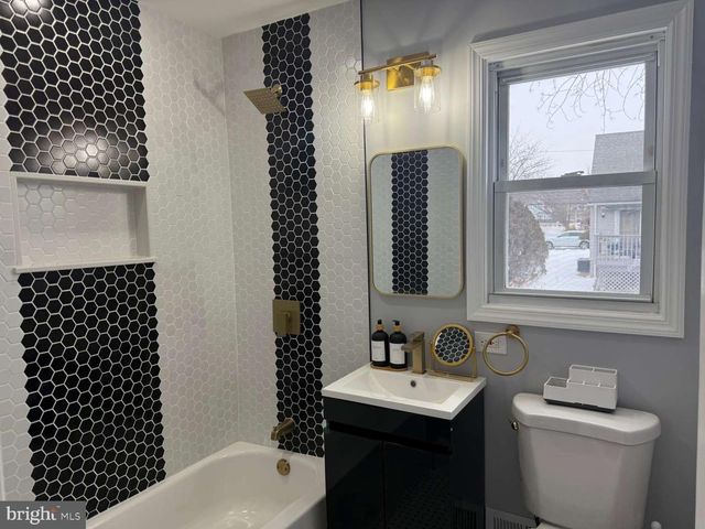54 MERILINE AVE, Lawrence Township, NJ 08648