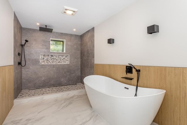 62 Evelyn Road, Needham, MA 02494