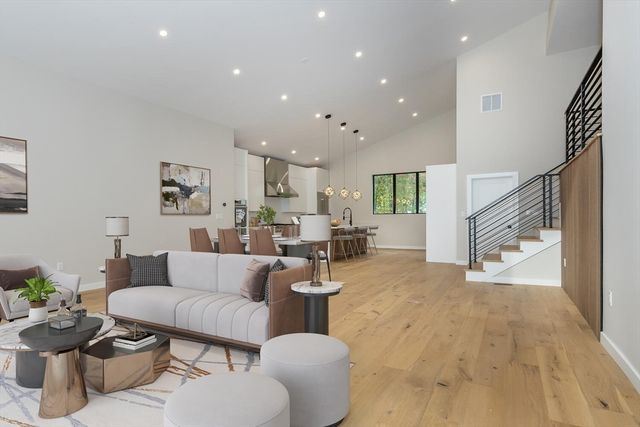 62 Evelyn Road, Needham, MA 02494