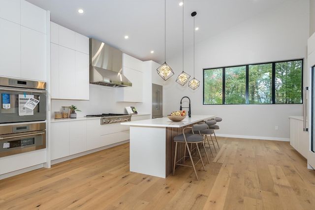 62 Evelyn Road, Needham, MA 02494