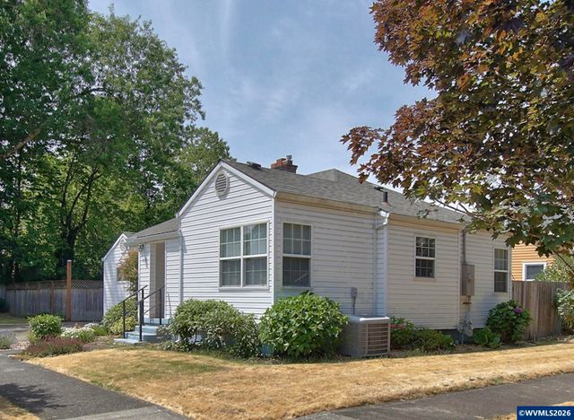 1035 NE Ford St, Mcminnville, OR 97128