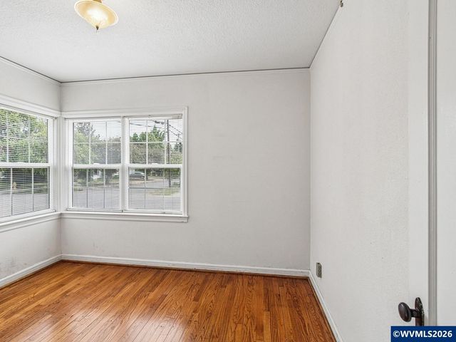 1035 NE Ford St, Mcminnville, OR 97128