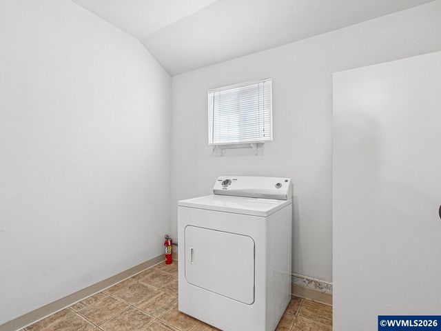 1035 NE Ford St, Mcminnville, OR 97128