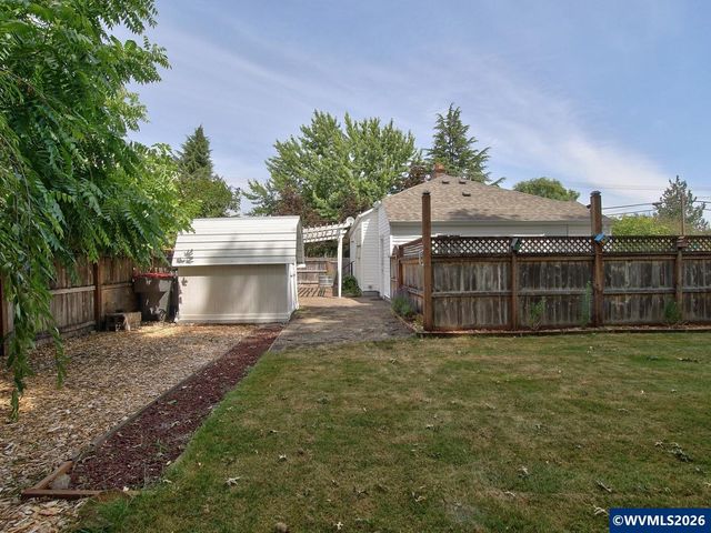 1035 NE Ford St, Mcminnville, OR 97128