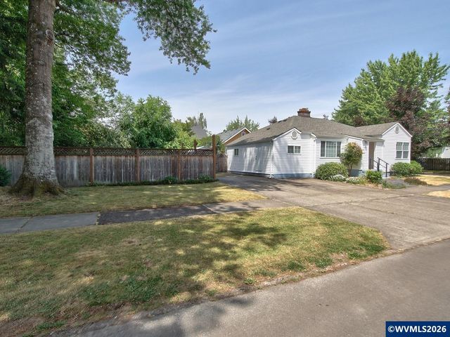 1035 NE Ford St, Mcminnville, OR 97128
